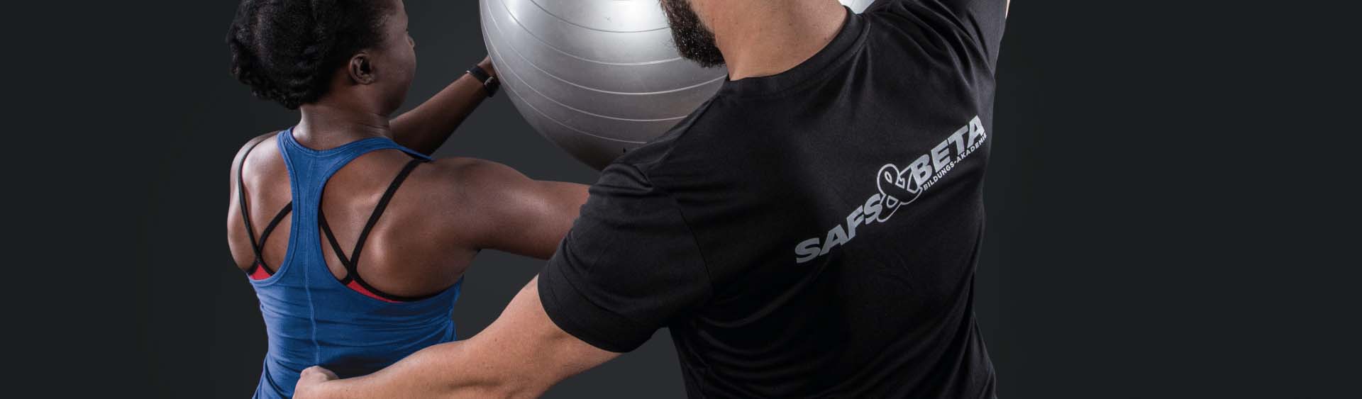 rueckentrainer-ausbildung-fitnesstrainer.jpg